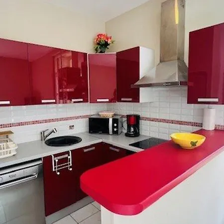Apartamento F2 Avec Balcon, Centre-ville, 2 Pers, Proche Cures, Animaux Admis - Fr-1-703-183