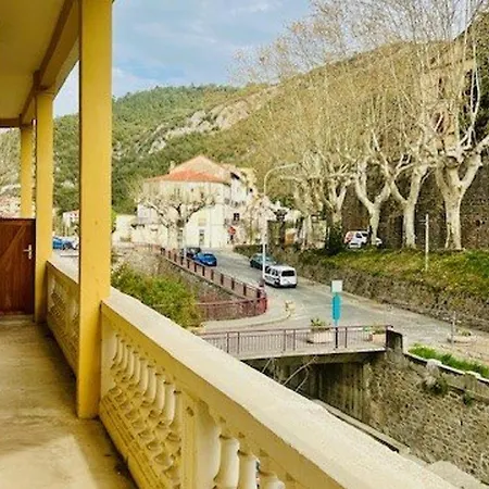 F2 Avec Balcon, Centre-ville, 2 Pers, Proche Cures, Animaux Admis - Fr-1-703-183 Apartment *