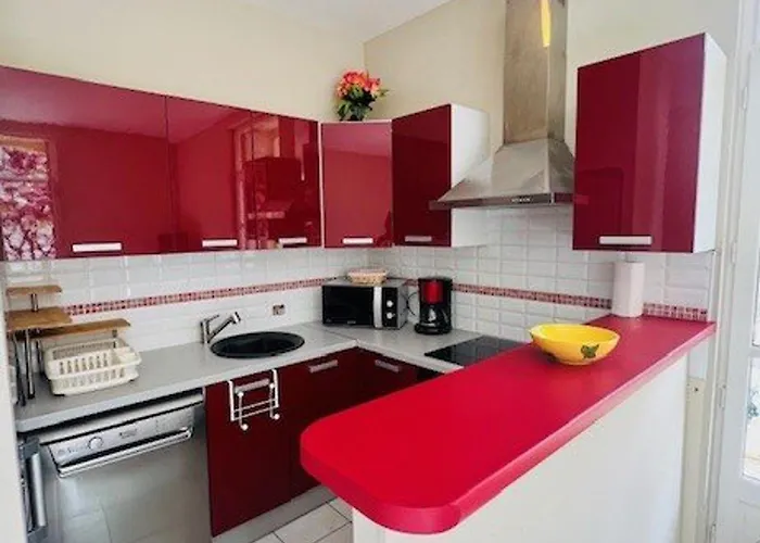 Apartment F2 Avec Balcon, Centre-ville, 2 Pers, Proche Cures, Animaux Admis - Fr-1-703-183